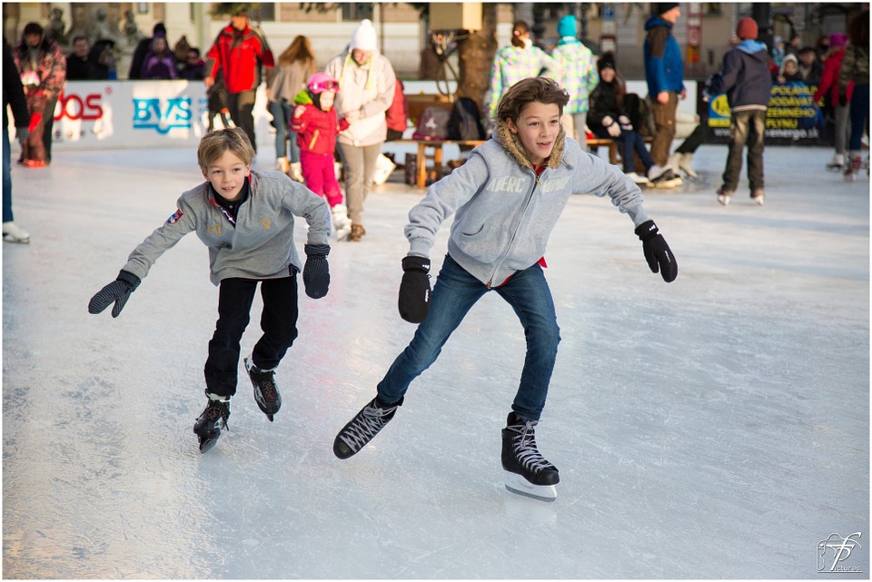 3 Mental Health Benefits of Ice Skating 1 PIC8