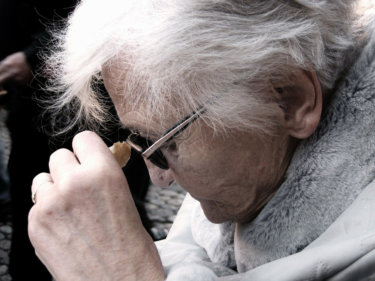 The 7 Stages of Alzheimer’s Disease: What to Expect 1 Alzheimer