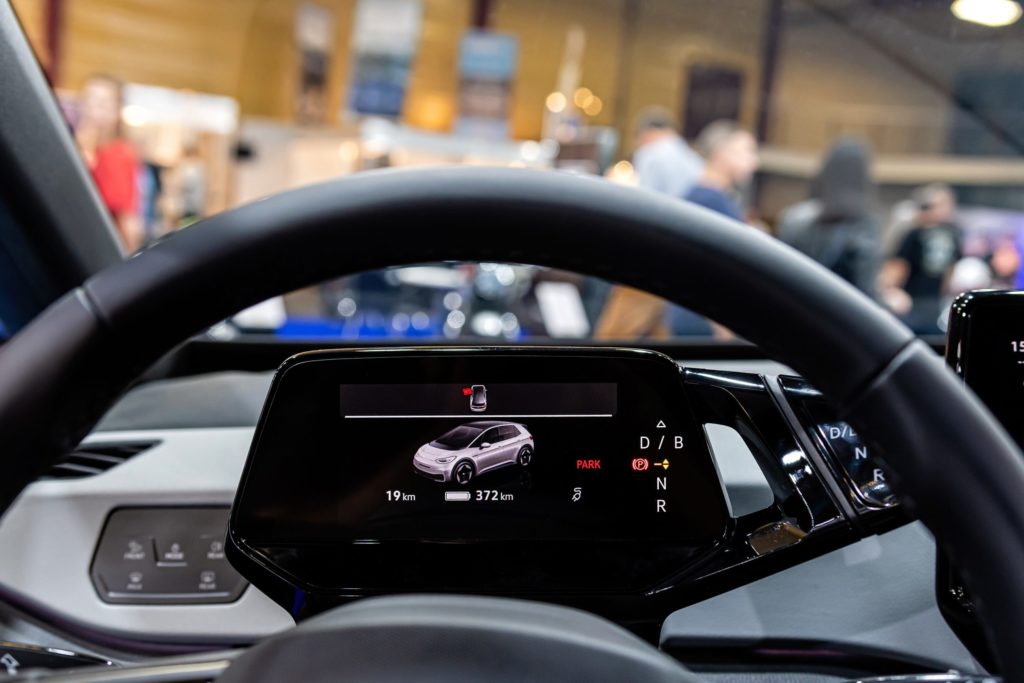 O que é a aprendizagem de máquinas e como ela está moldando o futuro? 6 cars scaled